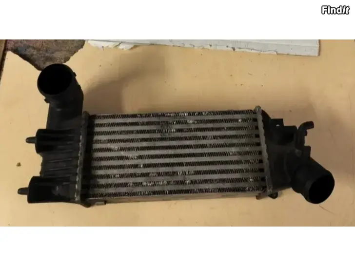 Myydään Välijäähdytin HDI