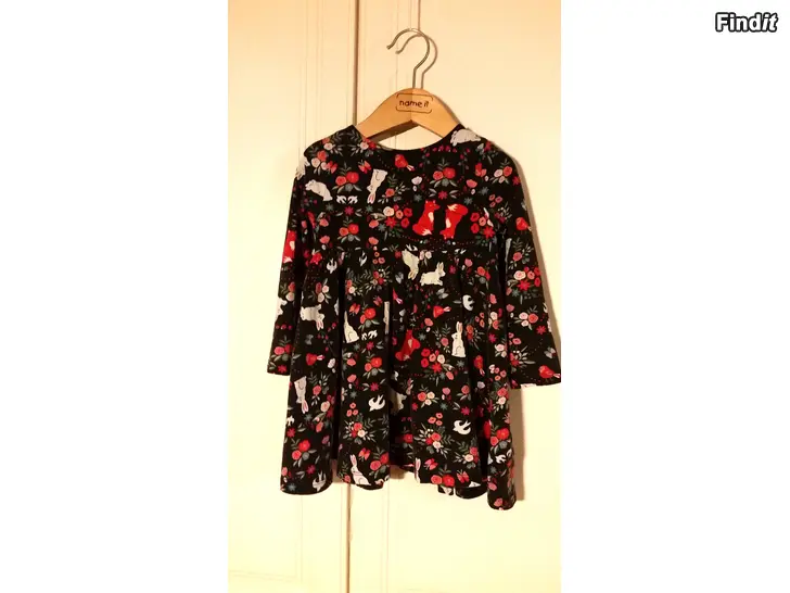 Myydään PoP mekko kukkamekko koko 92 hinta 4e