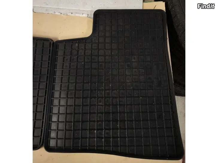 Myydään Kumimattot