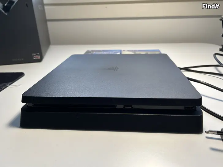 Säljes Playstation 4