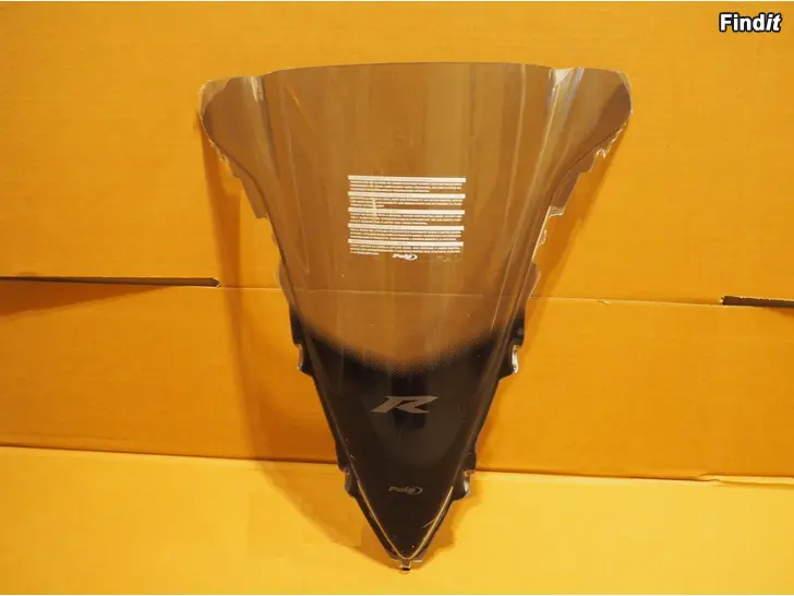 Myydään Yamaha YZF R1 09-12 osia