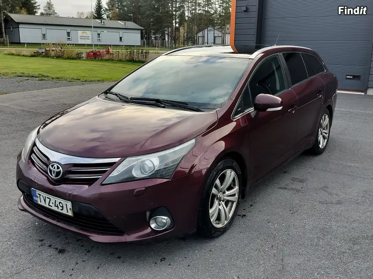 Säljes Toyota Avensis 2.0 Premium Wagon