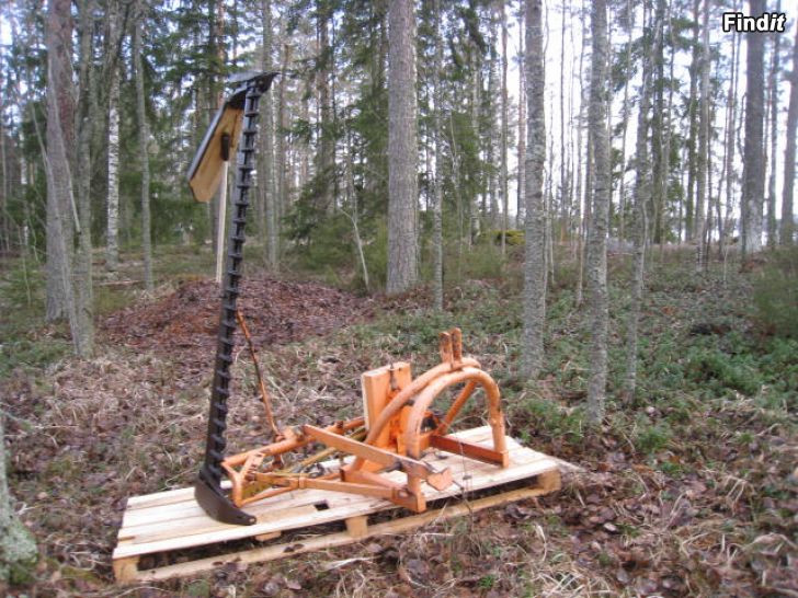 Myydään POMO SORMINIITTOKONE