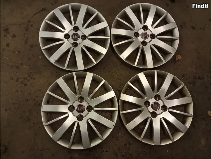 Myydään Fiatin 15 tuuman alkuperäiset pölykapselit