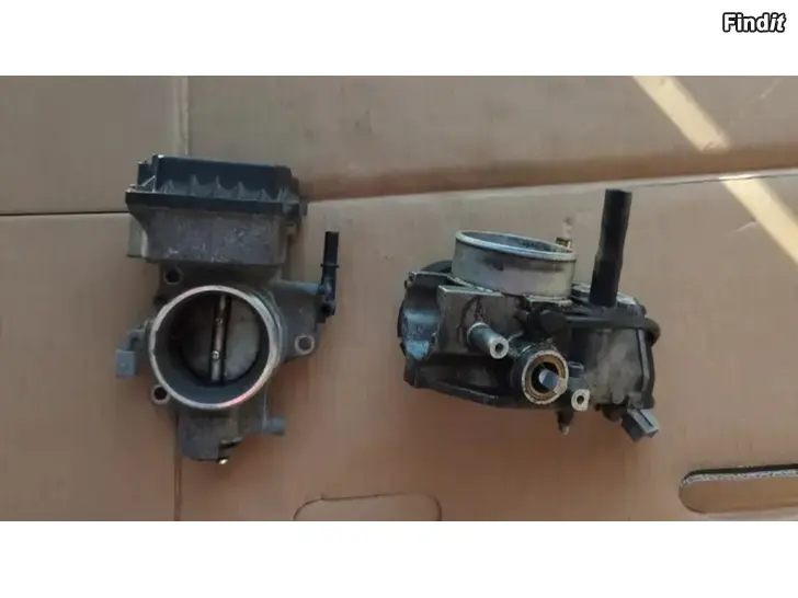 Myydään Kaasuläpäkotelo kaasuläpäkotelo Bitron polttoainepumpunrele Bitron polttoainepumpunrele