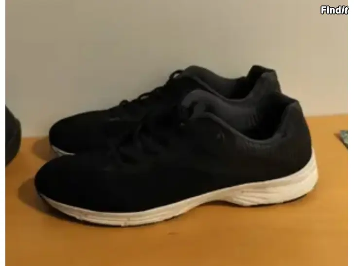 Myydään Juoksukengät kissa kylpypyyhe