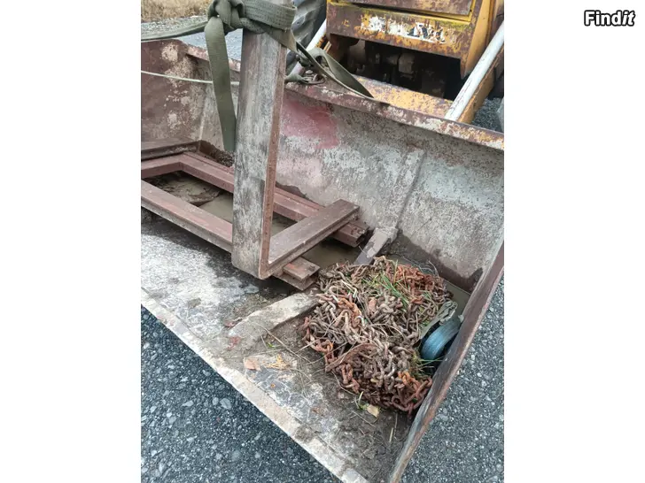 Säljes Volvo lastare med snöskopa