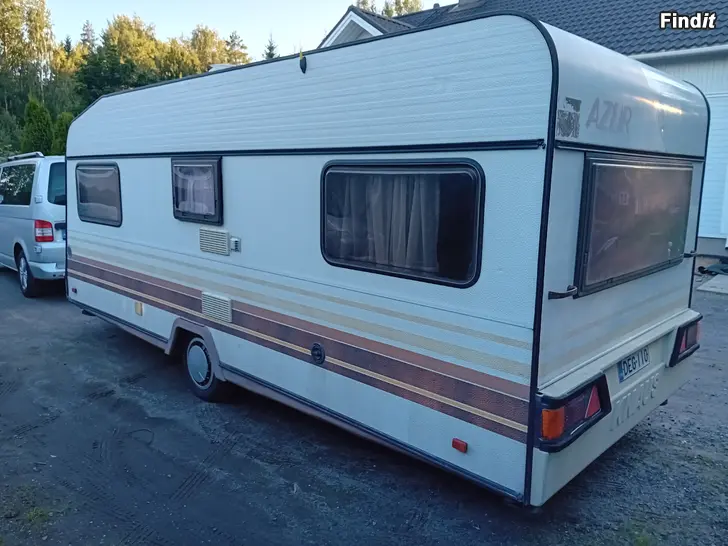 Myydään Asuntovaunu Knaus 530T