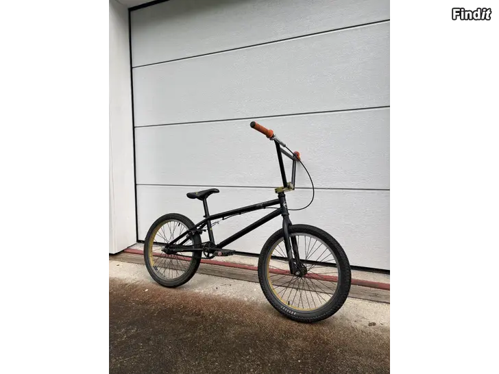 Myydään BMX 20