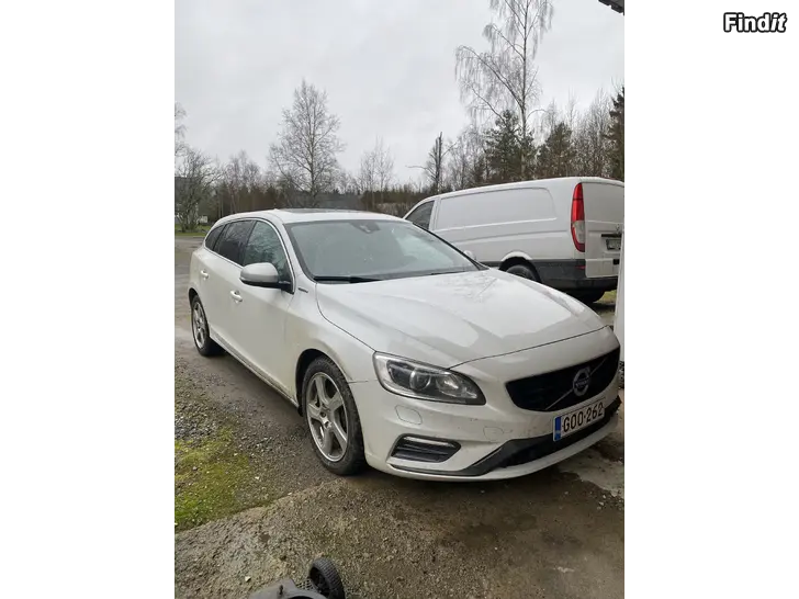 Säljes Volvo v60 R-design Twin-engine AWD