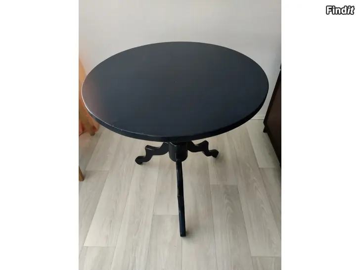 Säljes Litet runt bord