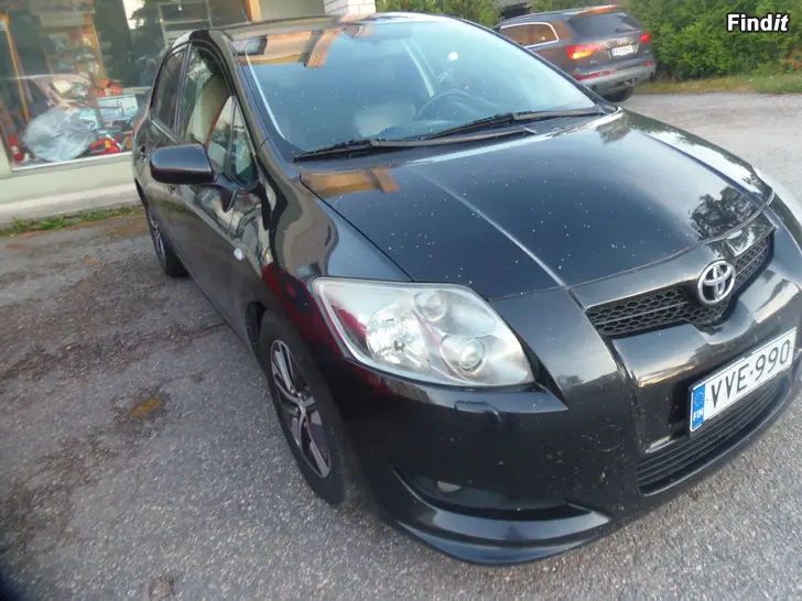 Myydään HIENO TILA-AUTO PEUGEOT 308 1,6 L BENSA 7-PAIKKAINEN 2011-12 JUURI KATSASTETTU aj 142000 km  6800