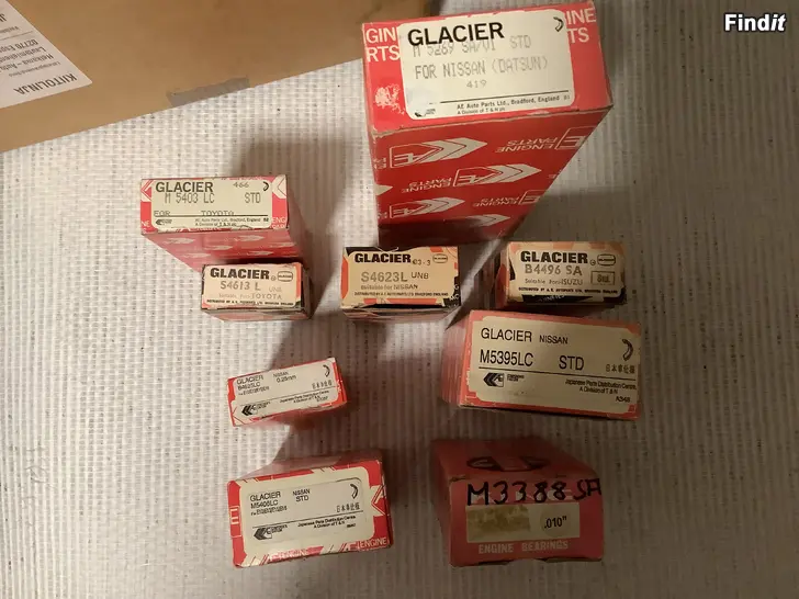 Myydään Vanhojen autojen Laakereita,männänrenkaita,ventiileitä