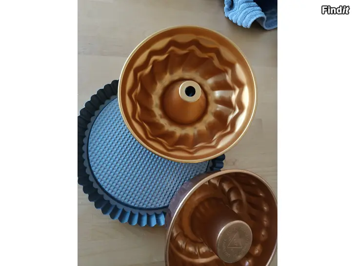 Säljes Kolme kakkuvuokaa