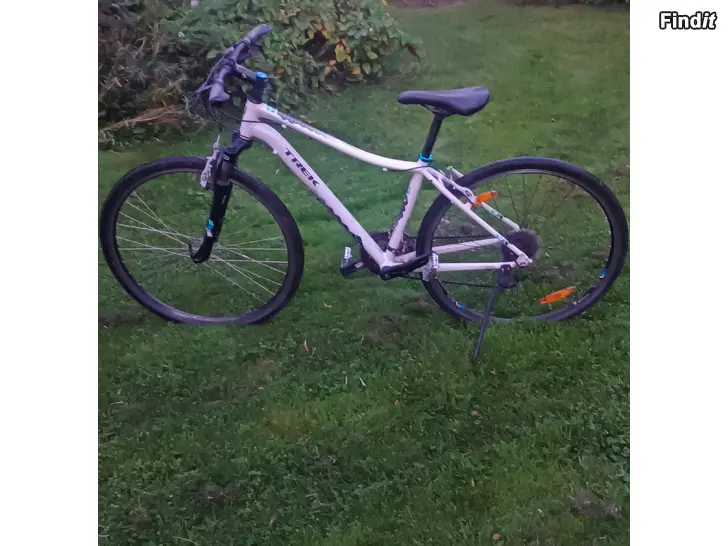 Myydään Trek hybridi