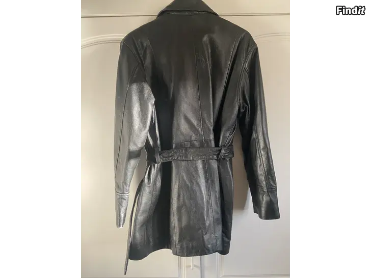 Myydään Nahkatakki XS