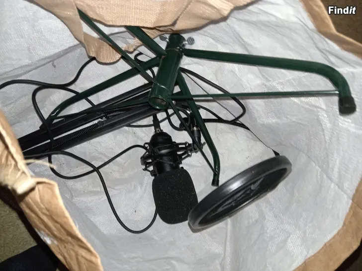 Myydään Uusi mikki