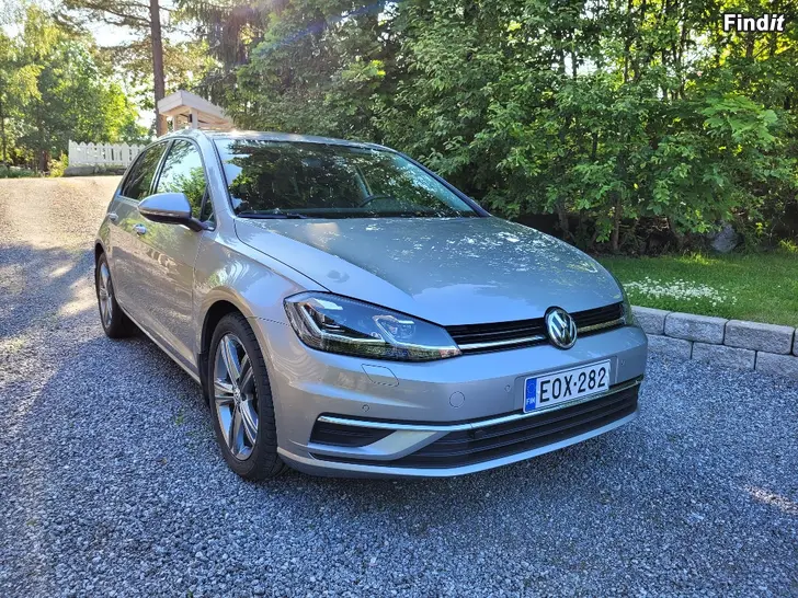 Myydään Volkswagen Golf ajettu vain 30 000 uudenveroinen