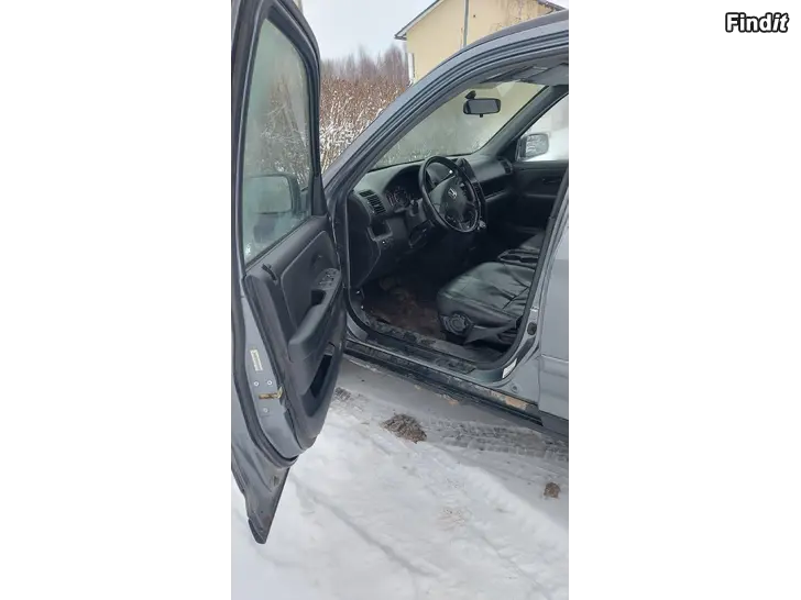 Myydään Honda cr-v