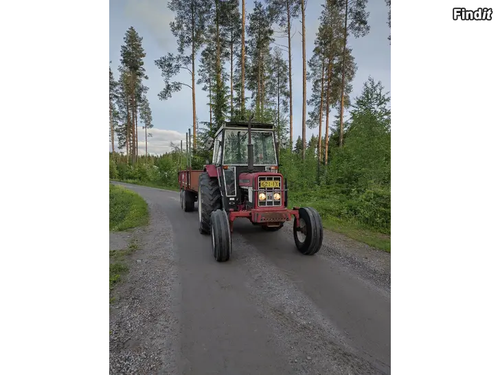 Myydään International 674