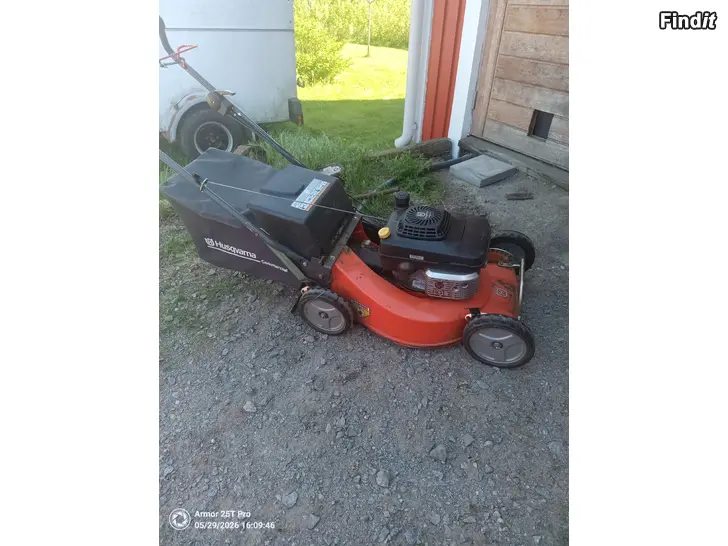 Myydään Husqvarna w53
