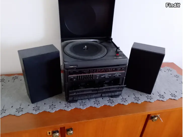 Säljes Stereo med LP och kasettspelare
