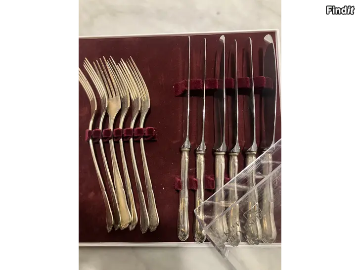 Myydään Chippendale  Silver Bestick Säljes