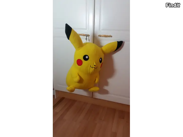 Myydään Pokemon Pikachu pehmolelu iso 55cm  -12e