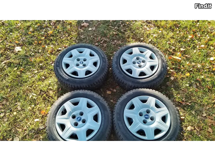 Myydään Fiat Punto Nastarenkaat