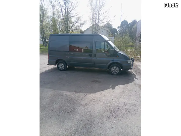 Myydään Ford Transit dsl -06 ruostevaurioita. 600 e