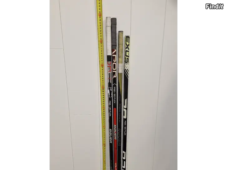 Säljes Ishockeyklubbor för barn