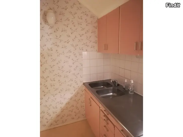 Uthyres Uthyres stor TVÅA i MALAX Uthyres Uthyres stor TVÅA i MALAX