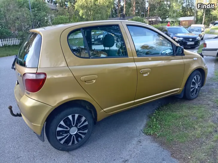 Myydään Toyota Yaris