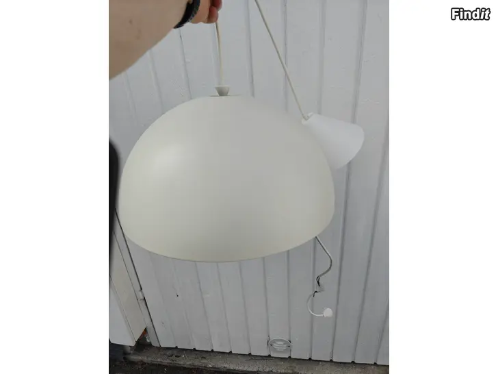 Myydään IKEA brasa valaisin
