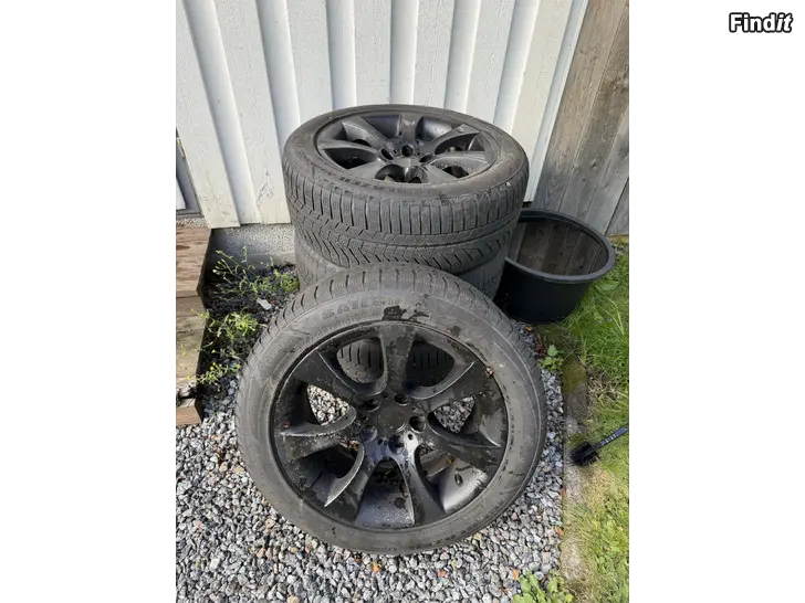 Säljes Bmw 18 fälgar med dåliga friktionsdäck 5x120