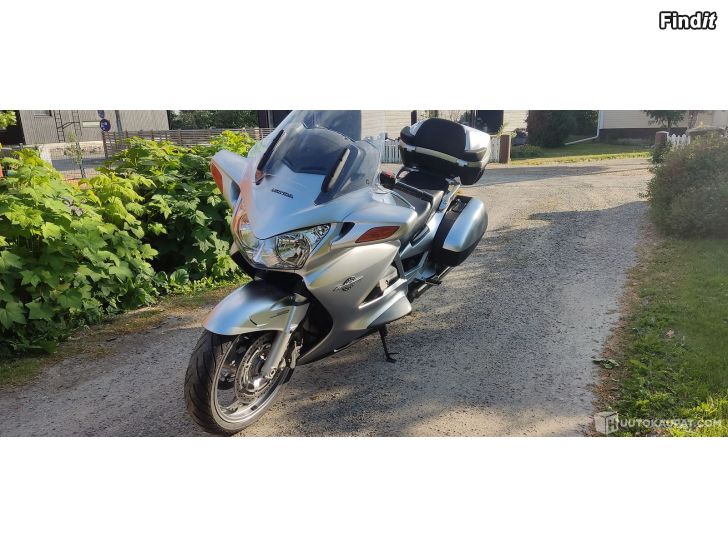 Säljes Honda ST 1300 Pan European