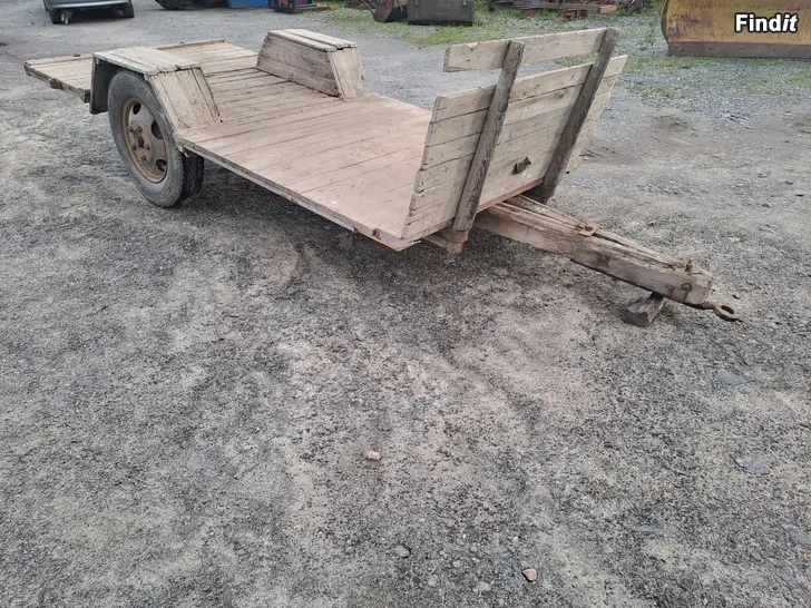Myydään Traktorin kärry