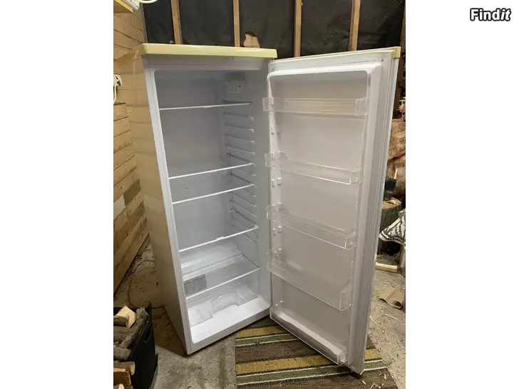 Säljes Kylskåp 240 liter