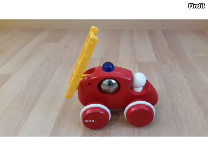 Myydään Brio paloauto leluauto punainen -hinta 10e
