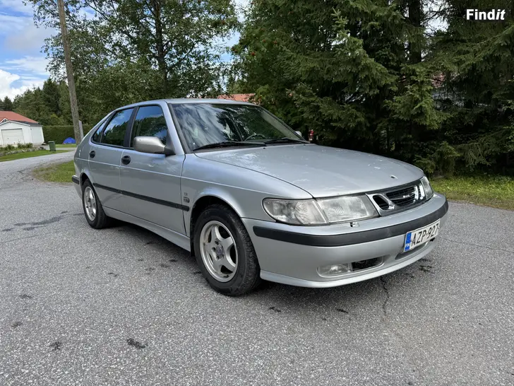 Myydään Saab 9-3