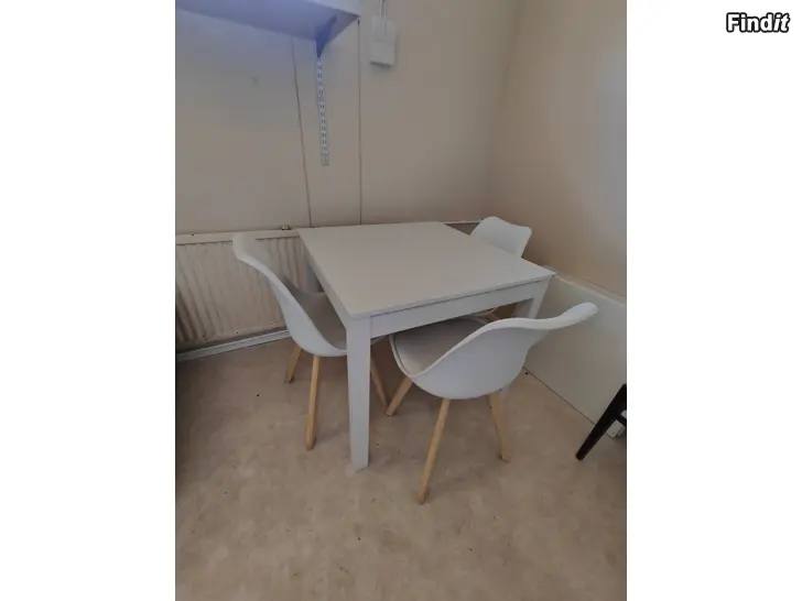 Säljes Matbord+stolar
