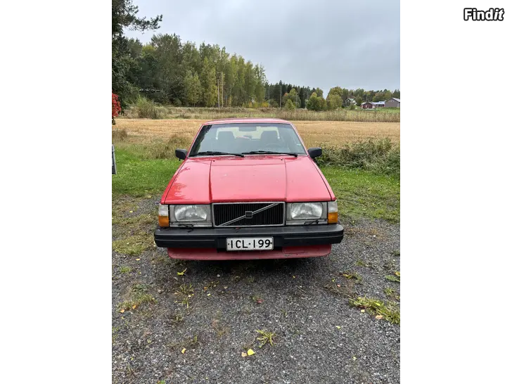 Myydään Volvo 740