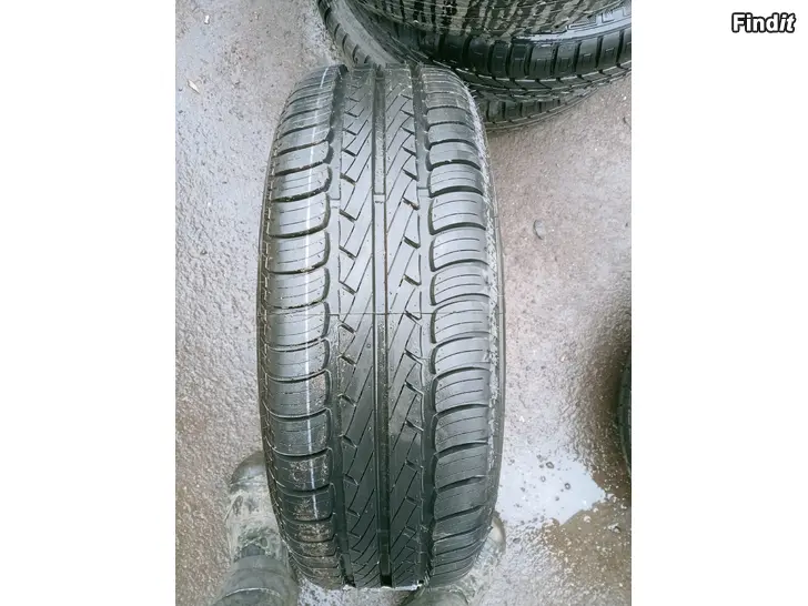 Myydään Kesärengas 185/60R15 vanne 4-100 Clio 2010