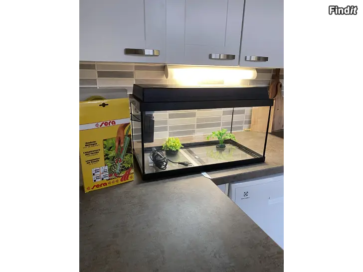 Säljes Juwel 54L akvarium set