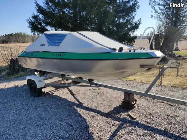 Säljes Buster M + Yamaha 40, 2-takt