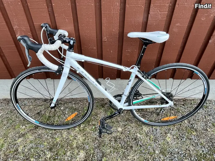 Säljes Landsvägscykel Trek