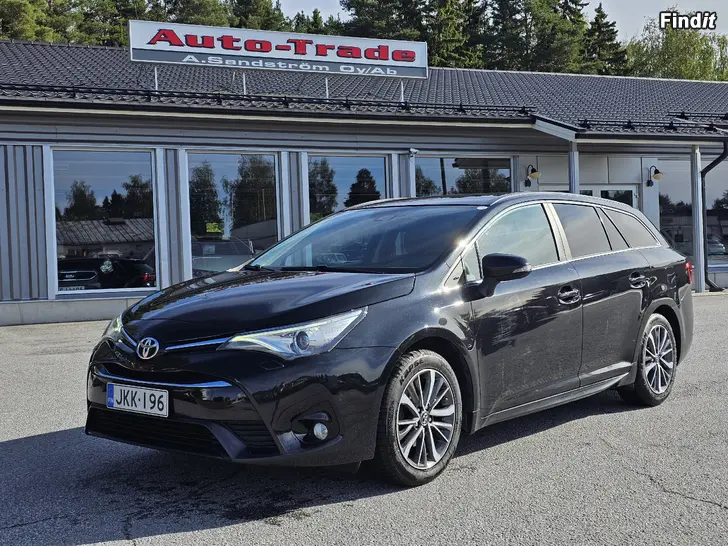 Säljes TOYOTA AVENSIS 1.8i Touring Active Sports -17