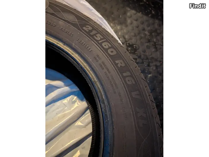 Säljes 4st Sommardäck 215/60 R16