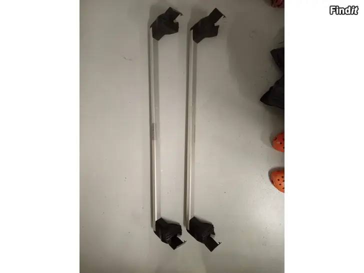 Myydään Skoda Octavia kattotelineet