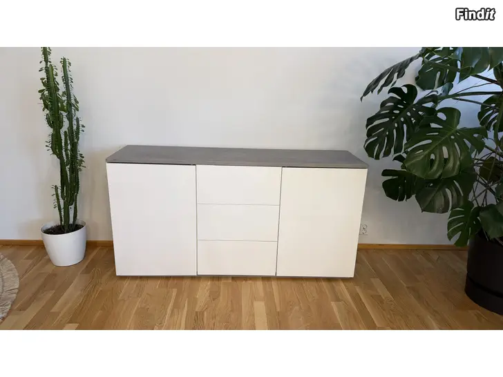 Säljes Byrå